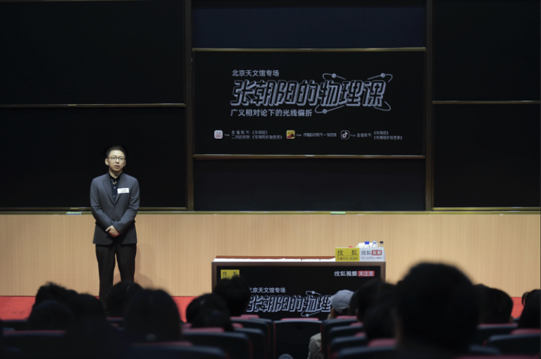 乌克兰为什么能穿越大半个俄罗斯炸飞机？丨军事